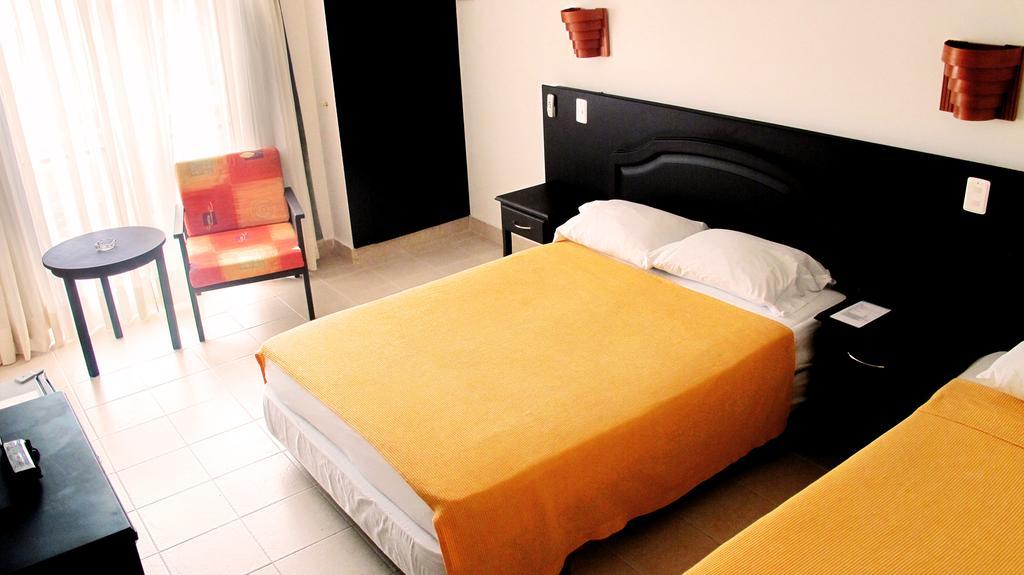 Hotel Palmetto Girardot Oda fotoğraf